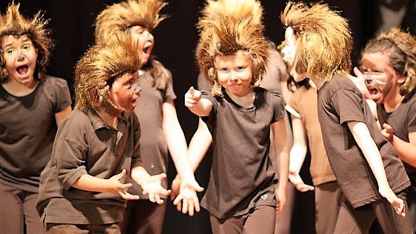 Actua Escola Teatre - Cursos interpretació per infants